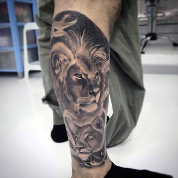 tatuaje leon pierna para hombre 04