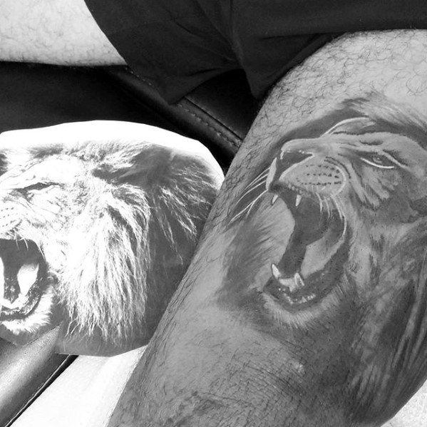 tatuaje leon pierna para hombre 17