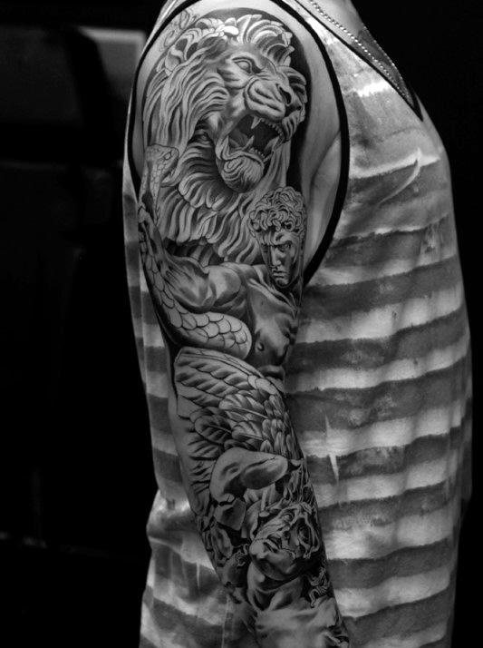 tatuaje manga leon para hombre 03