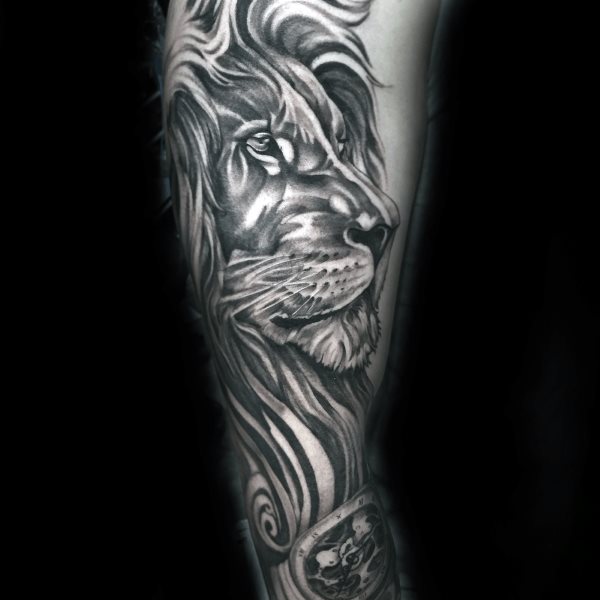 tatuaje manga leon para hombre 04