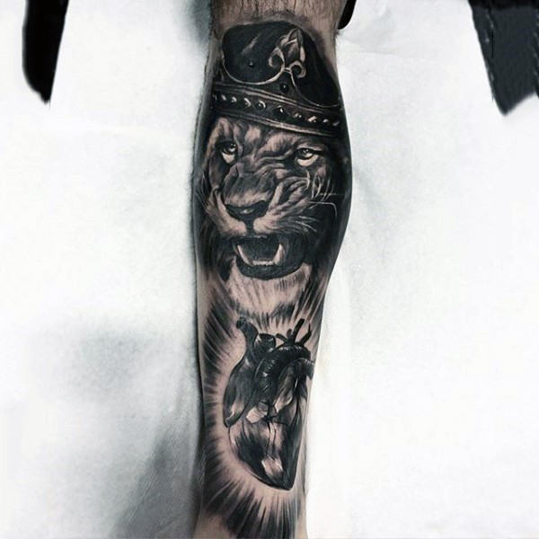 tatuaje manga leon para hombre 14