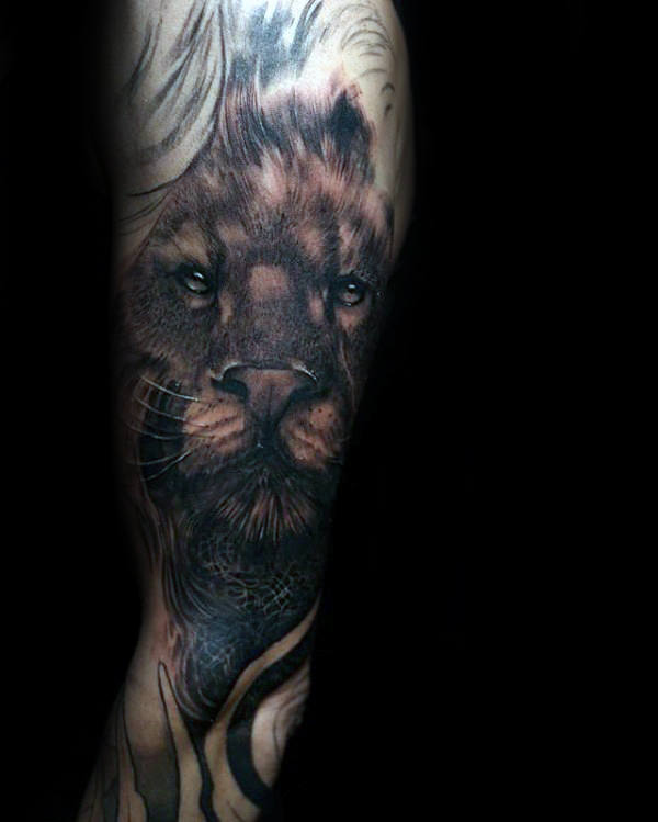 tatuaje manga leon para hombre 22