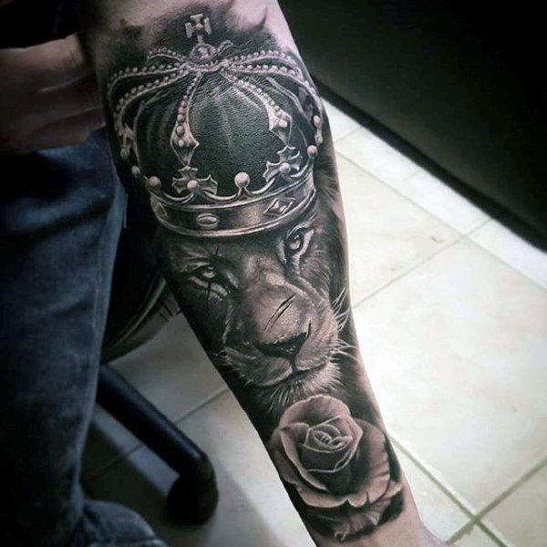 tatuaje manga leon para hombre 39