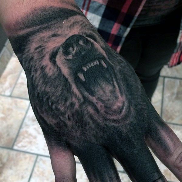 tatuaje oso para hombre 28