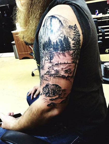 tatuaje oso para hombre 29