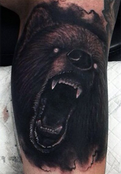 tatuaje oso para hombre 35
