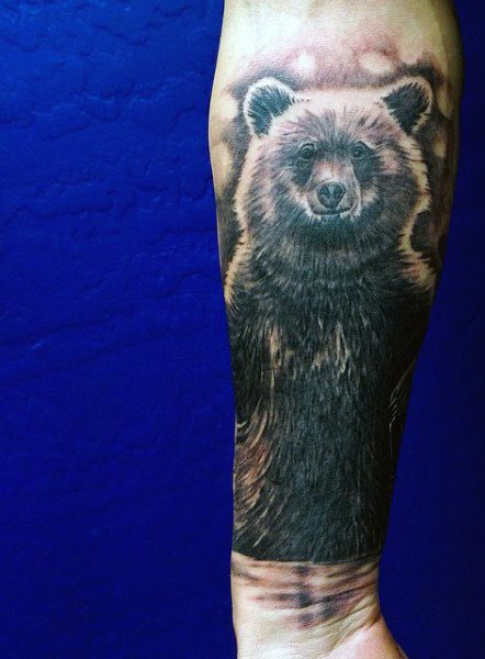 tatuaje oso para hombre 39