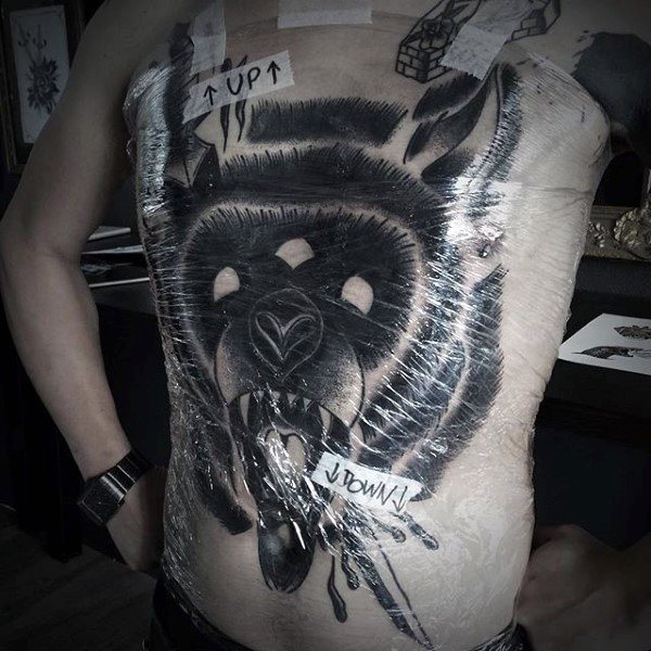 tatuaje oso para hombre 40