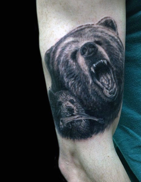 tatuaje oso para hombre 48