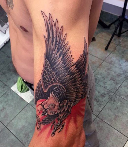 tatuaje pajaro para hombre 27