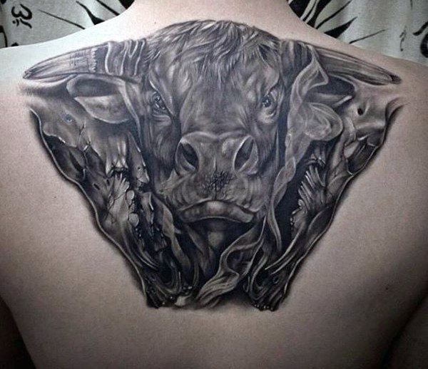 tatuaje toro para hombre 29