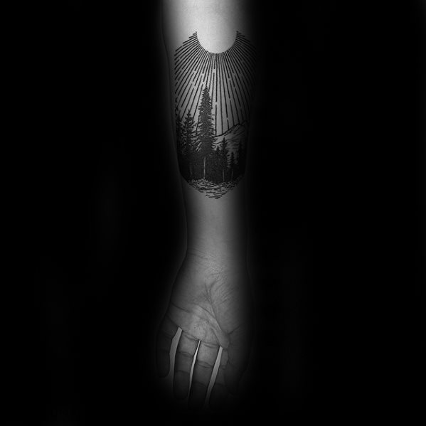 pequeno tatuaje arbol para hombre 45