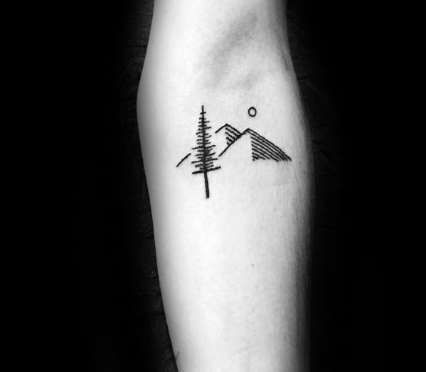 pequeno tatuaje arbol para hombre 48