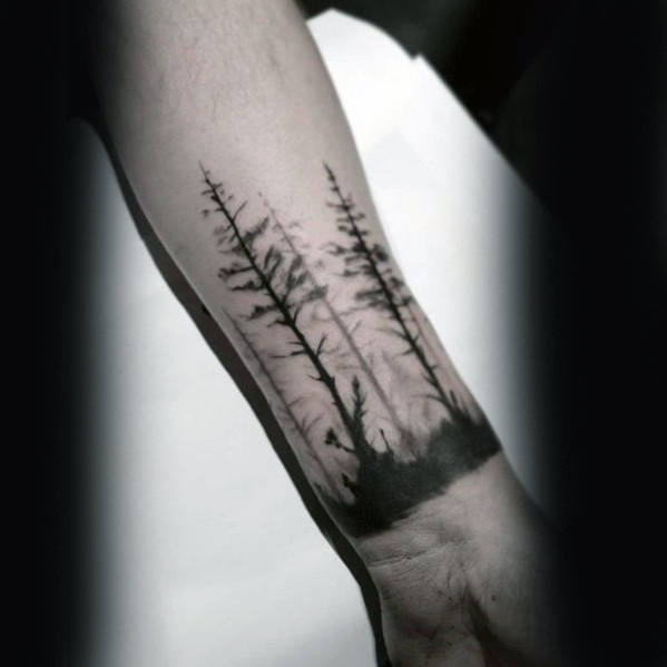 pequeno tatuaje arbol para hombre 50