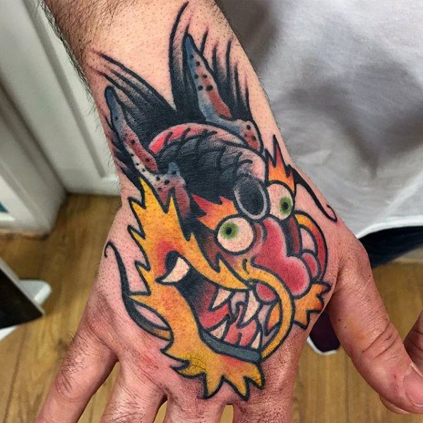 pequeno tatuaje dragon para hombre 20