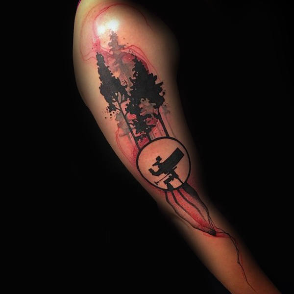 tatuaje acuarela arbol para hombre 13