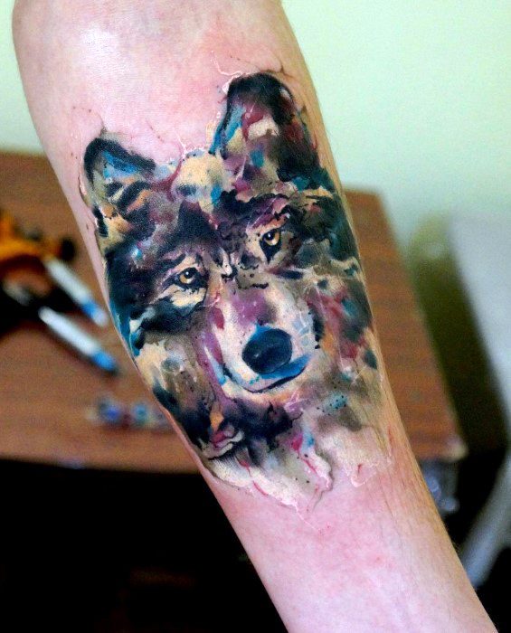tatuaje acuarela lobo para hombre 11