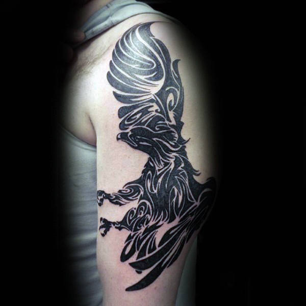 tatuaje aguila tribal para hombre 01