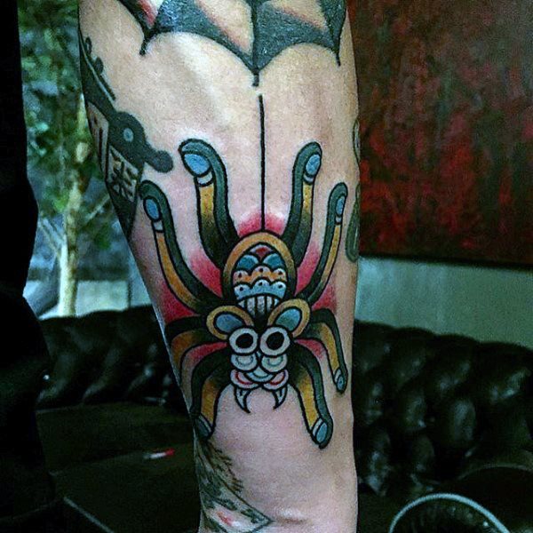 tatuaje arana para hombre 55