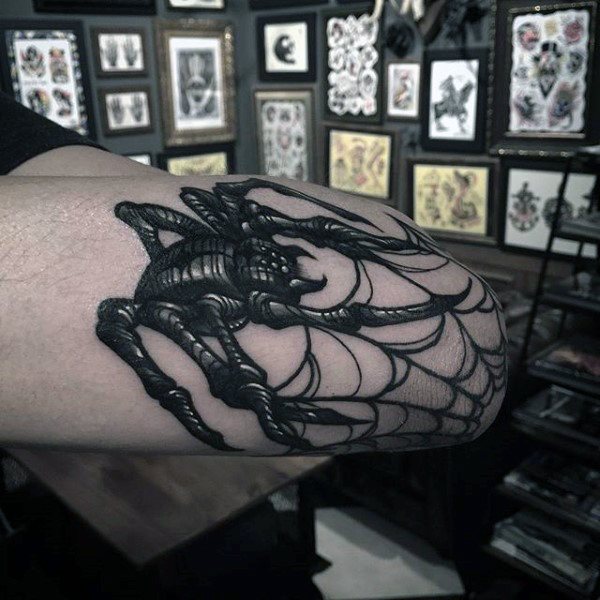 tatuaje arana para hombre 71