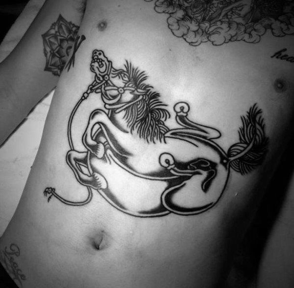 tatuaje clasico caballo para hombre 32