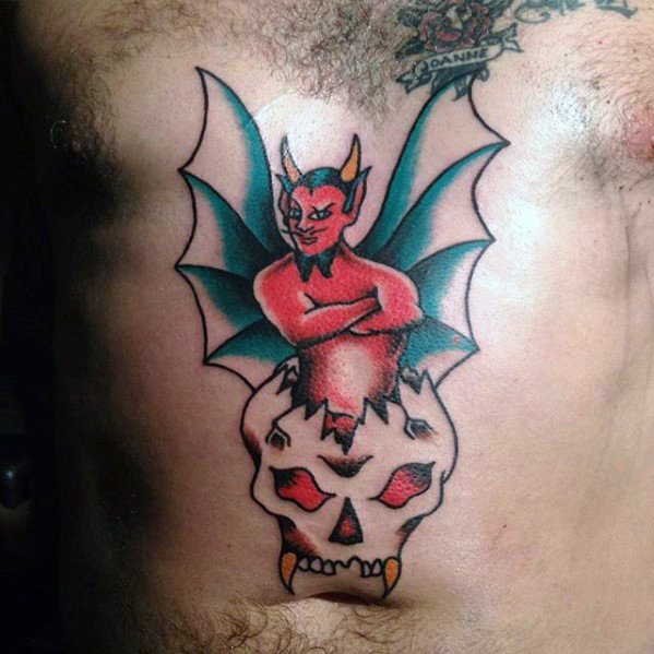 tatuaje clasico diablo para hombre 15