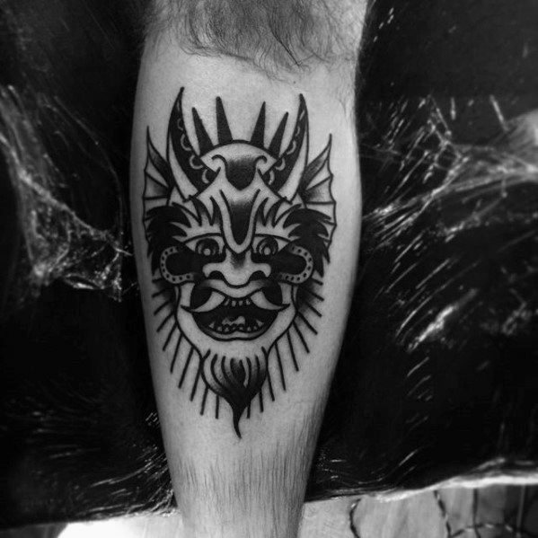 tatuaje clasico diablo para hombre 21