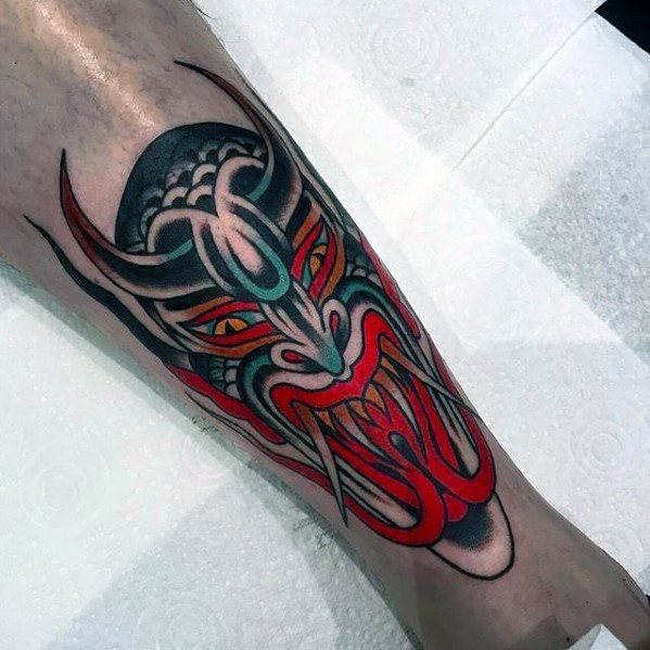 tatuaje clasico diablo para hombre 26