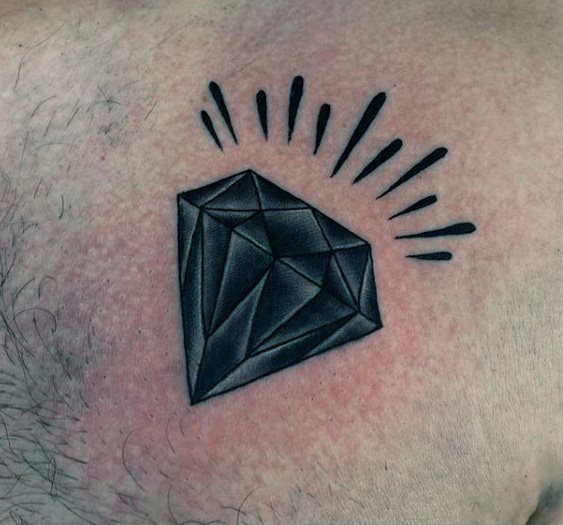 tatuaje clasico diamante para hombre 24