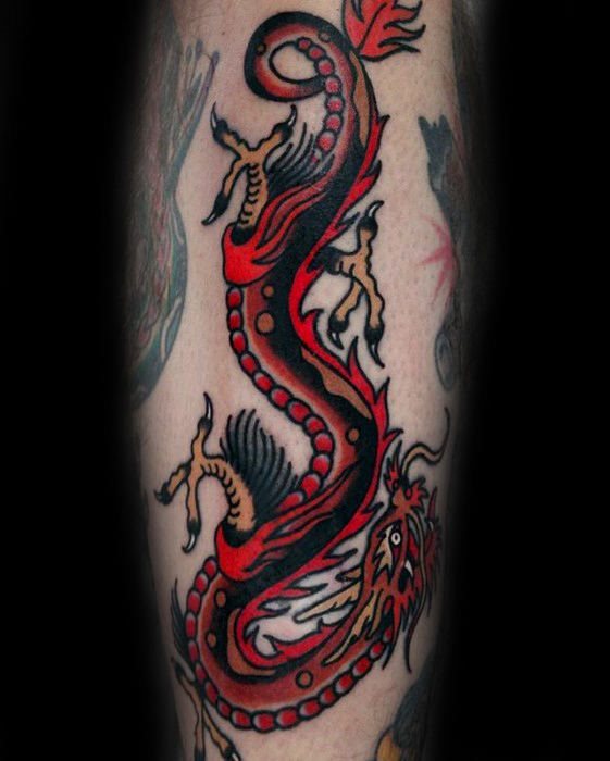 tatuaje clasico dragon para hombre 26