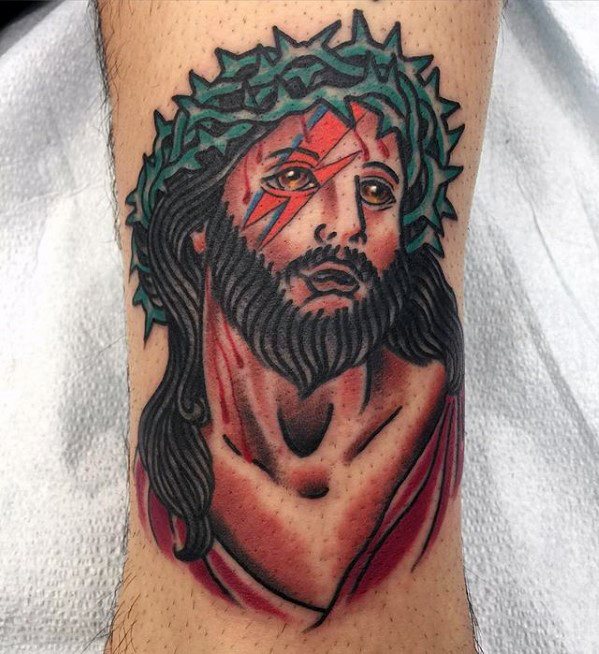 tatuaje clasico jesus para hombre 14