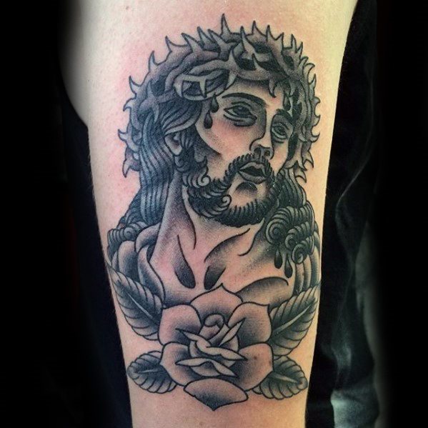 tatuaje clasico jesus para hombre 27