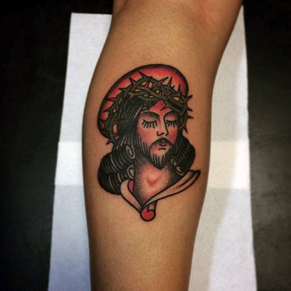tatuaje clasico jesus para hombre 34