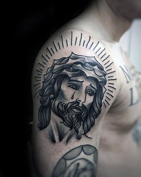 tatuaje clasico jesus para hombre 41