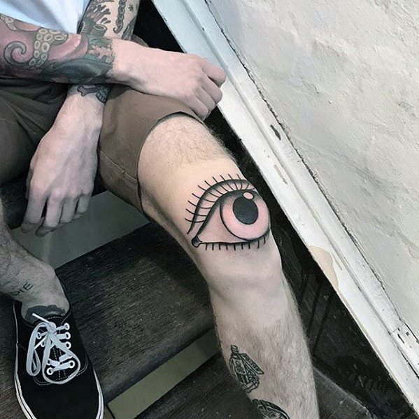 tatuaje clasico ojo para hombre 09