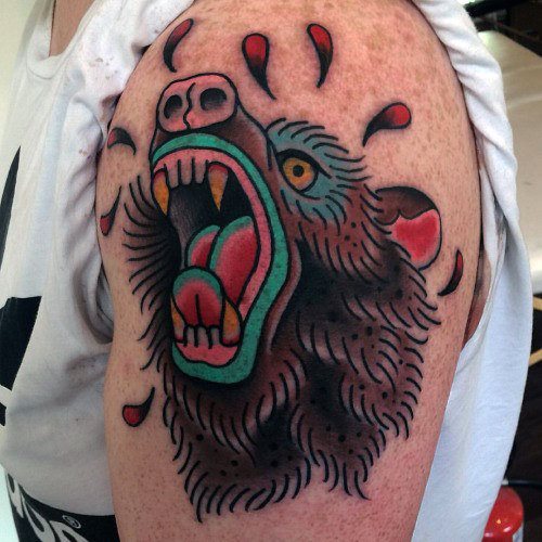 tatuaje clasico oso para hombre 04
