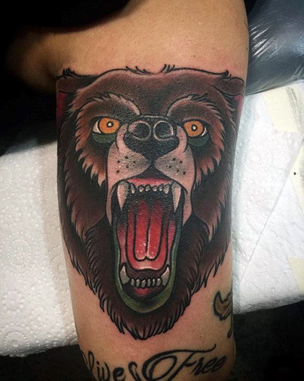 tatuaje clasico oso para hombre 06