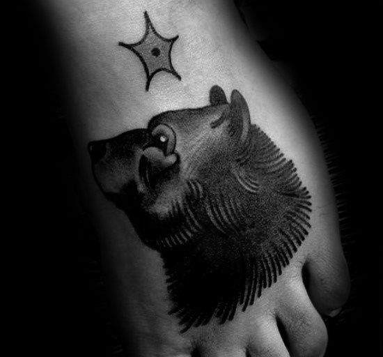tatuaje clasico oso para hombre 10
