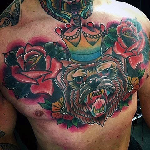 tatuaje clasico oso para hombre 23