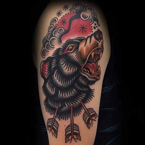 tatuaje clasico oso para hombre 33