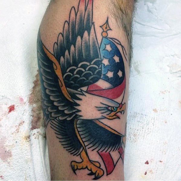 tatuaje clasico pierna para hombre 15