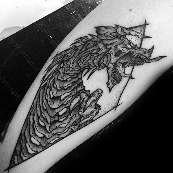 tatuaje dragon antebrazo 54