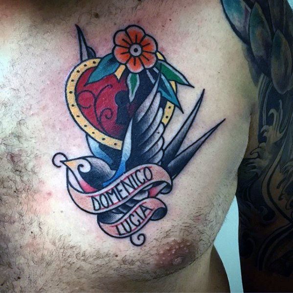 tatuaje golondrina old school para hombre 35