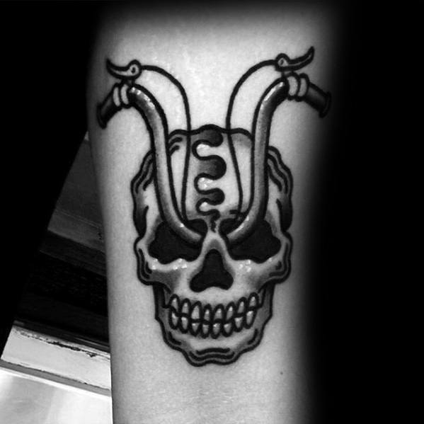 tatuaje increible calavera para hombre 08