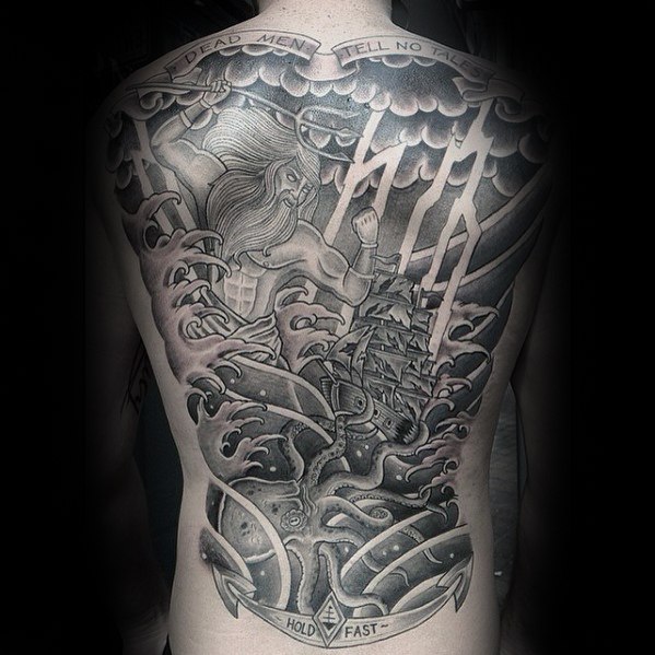 tatuaje increible espalda para hombre 09
