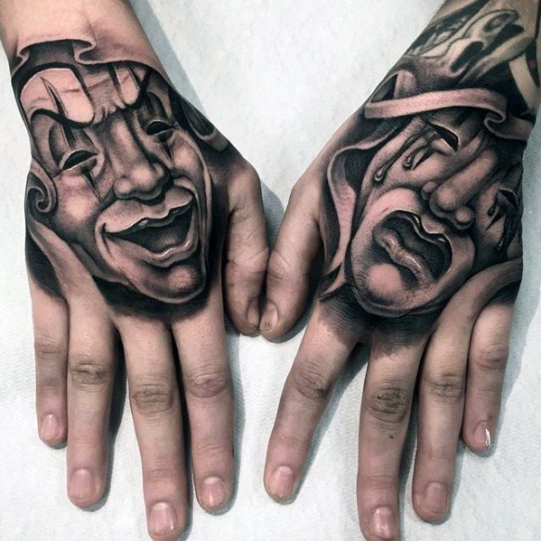 tatuaje increible mano para hombre 03
