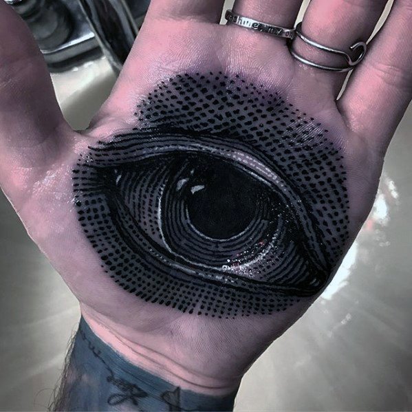 tatuaje increible mano para hombre 20