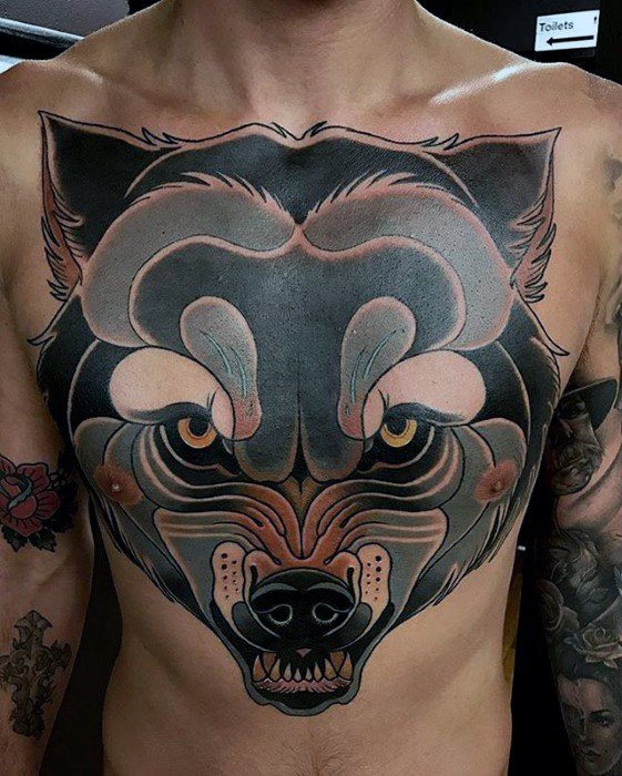 tatuaje increible pecho para hombre 33