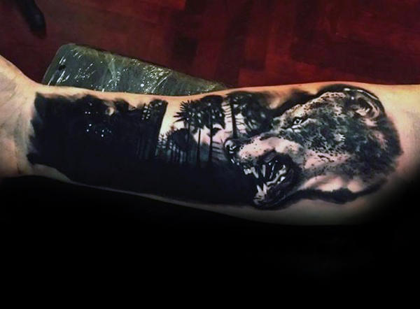 tatuaje lobo antebrazo para hombre 13