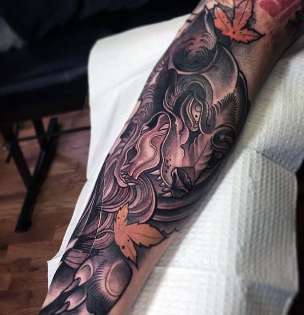 tatuaje lobo antebrazo para hombre 16